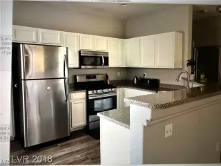 Photo #4: 2652043 Listing