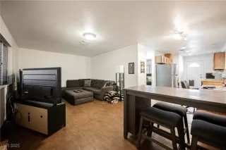 Photo #5: 2652090 Listing