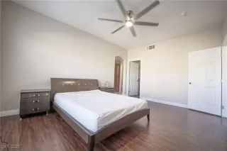 Photo #4: 2652091 Listing 