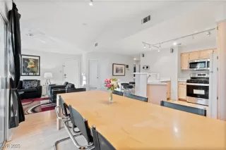 Photo #6: 2652104 Listing 