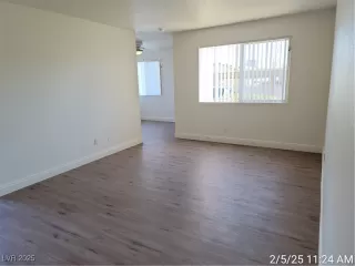 Photo #3: 2652112 Listing 