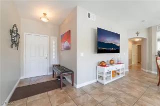 Photo #2: 2652129 Listing 