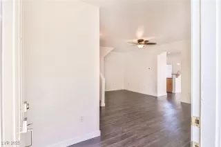 Photo #3: 2652131 Listing 