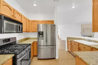 Photo #5: 2652179 Listing