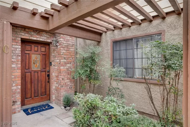 MLS: 2652194 Condo For Sale