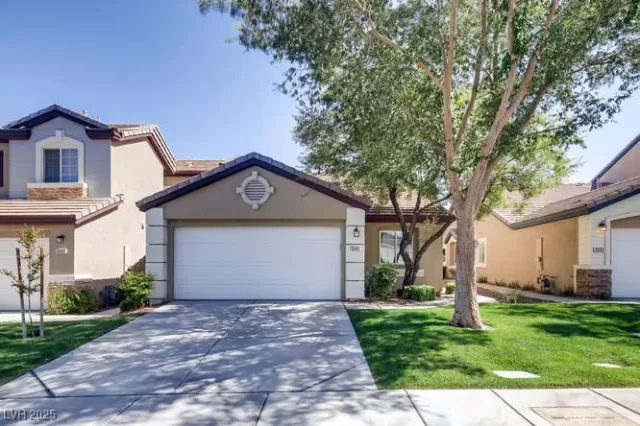 MLS: 2652199 Condo For Sale