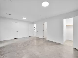 Photo #5: 2652205 Listing