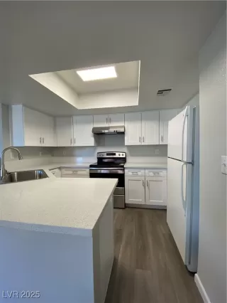 Photo #3: 2652212 Listing 