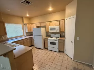 Photo #3: 2652215 Listing 