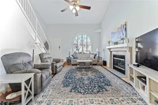 Photo #2: 2652318 Listing 