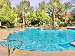 Photo #5: 2652351 Listing 