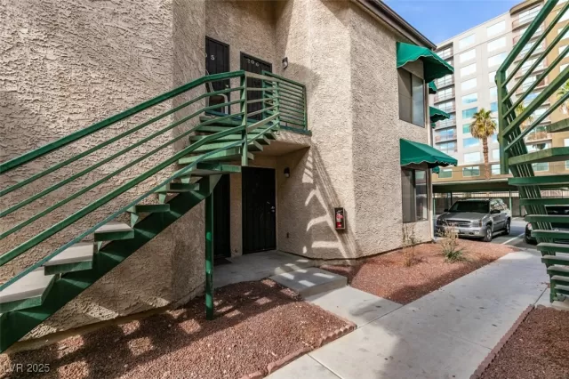 MLS: 2652359 Condo For Sale