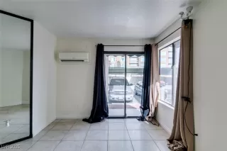 Photo #5: 2652359 Listing