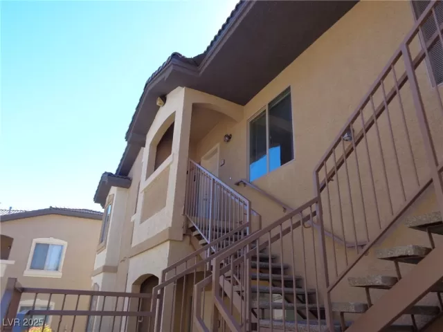 MLS: 2652372 Condo For Sale