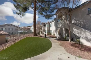 Photo #2: 2652376 Listing 