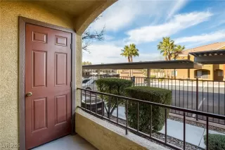 Photo #2: 2652386 Listing 