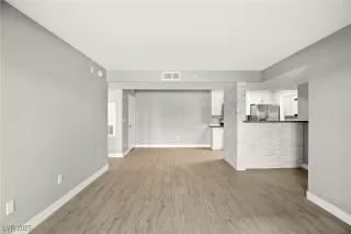 Photo #5: 2652386 Listing 