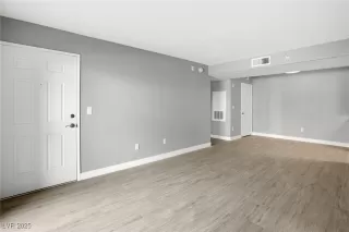 Photo #6: 2652386 Listing 