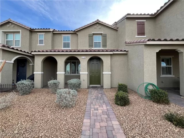 MLS: 2652392 Condo For Sale