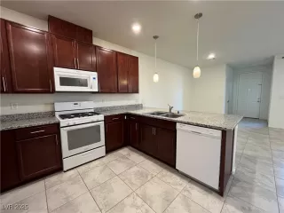 Photo #5: 2652392 Listing 