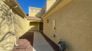 Photo #2: 2652404 Listing 