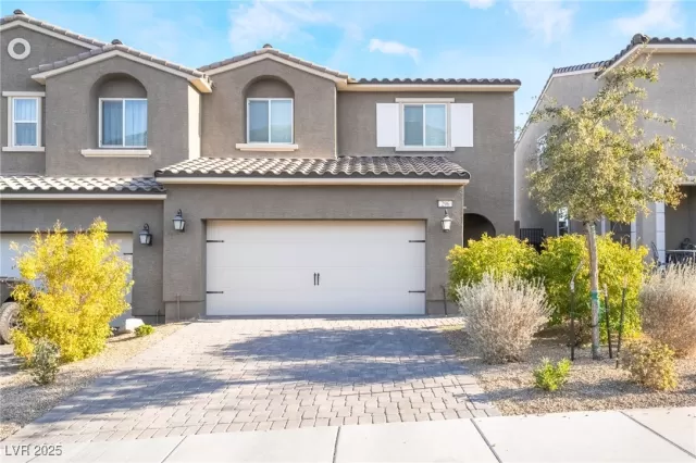 MLS: 2652406 Condo For Sale