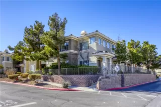 Photo #1: 2652437 Listing 