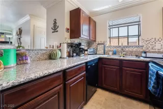 Photo #5: 2652513 Listing