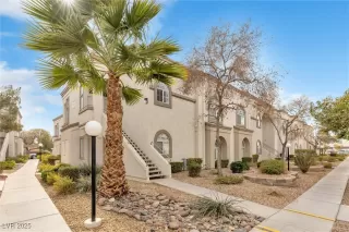 Photo #1: 2652553 Listing