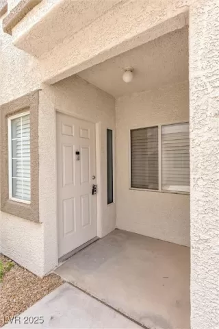 Photo #2: 2652553 Listing