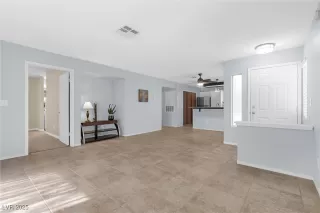 Photo #5: 2652553 Listing