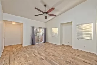 Photo #2: 2652567 Listing 