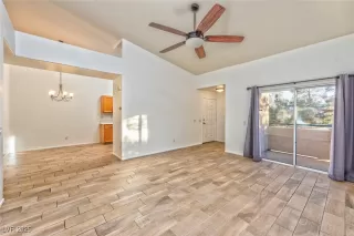 Photo #5: 2652567 Listing 