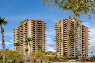 Photo #1: 2652574 Listing