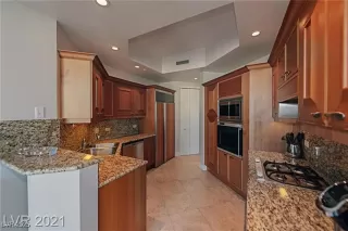 Photo #4: 2652595 Listing 