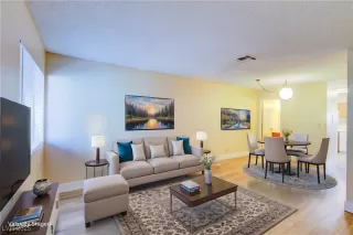 Photo #2: 2652613 Listing