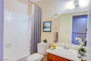 Photo #6: 2652613 Listing