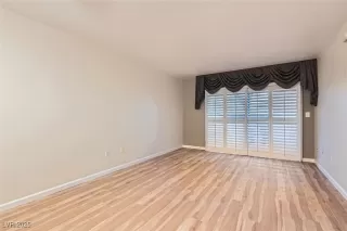 Photo #2: 2652678 Listing 