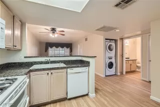 Photo #4: 2652678 Listing 