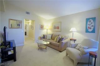 Photo #2: 2652681 Listing 