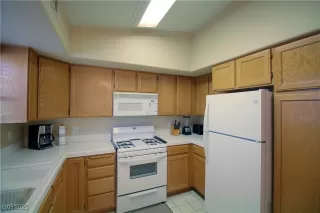 Photo #5: 2652681 Listing 