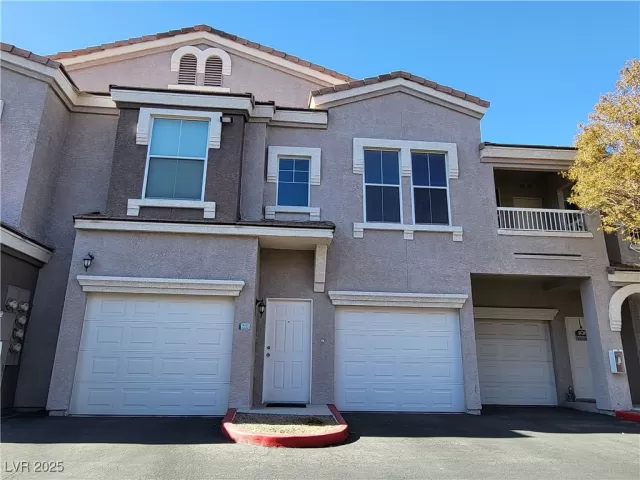 MLS: 2652685 Condo For Sale