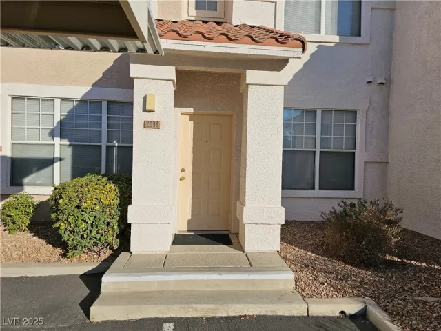 MLS: 2652698 Condo For Sale