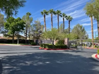 Photo #3: 2652737 Listing 