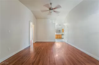 Photo #1: 2652739 Listing 