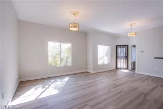 Photo #2: 2652748 Listing