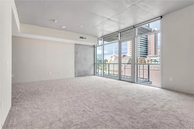 MLS: 2652749 Condo For Sale