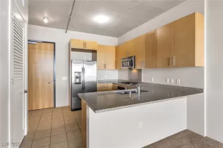 Photo #3: 2652749 Listing 