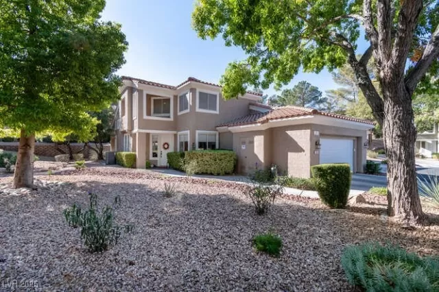 MLS: 2652752 Condo For Sale