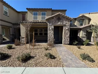 Photo #1: 2652784 Listing 